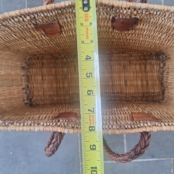 Woven Straw Tote Bag with Brown Leather Pocket - Picture 6 of 7